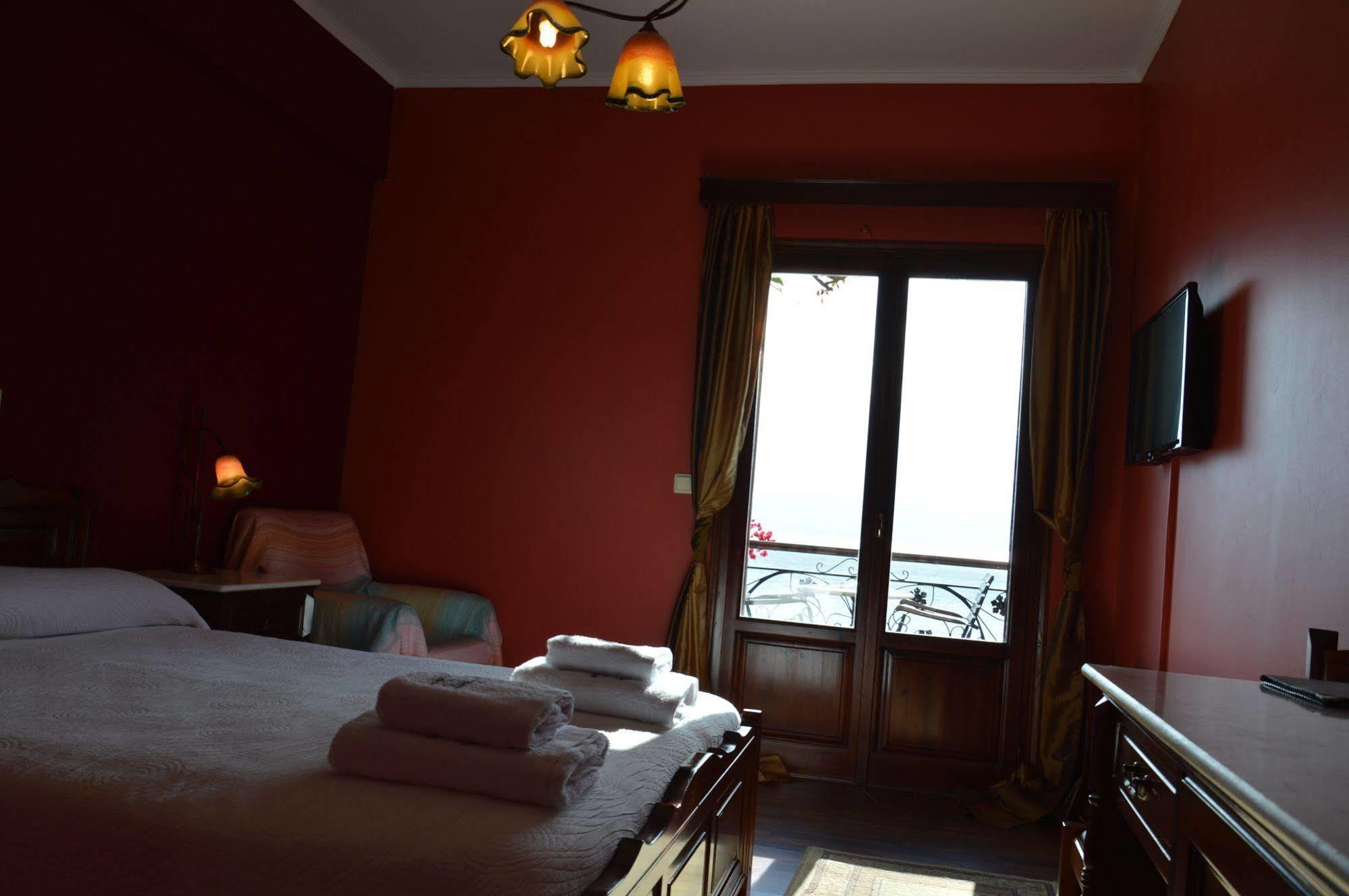 Ilion Hotel Nafpaktos Exterior photo